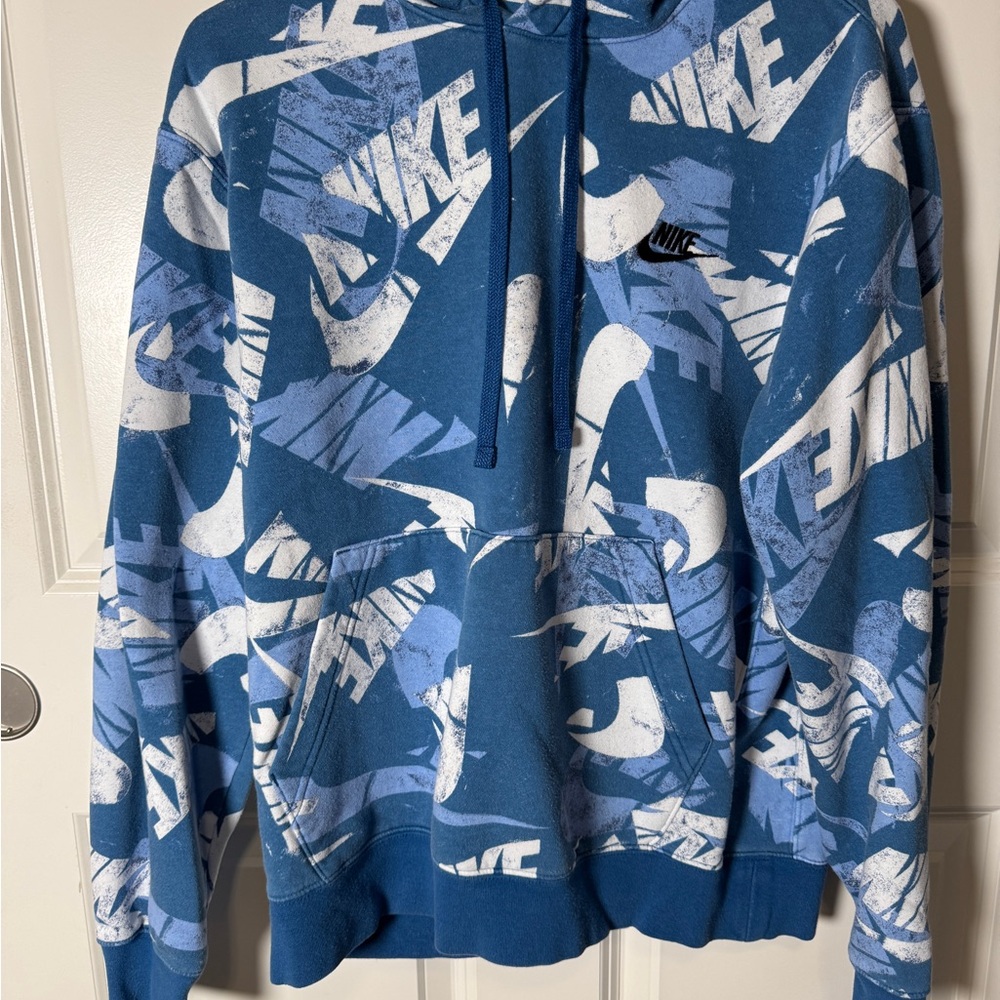 Nike Blue and White Men's Sweater